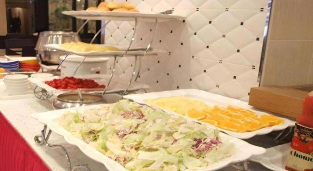 Hotel Olympic Changwon Bagian luar foto